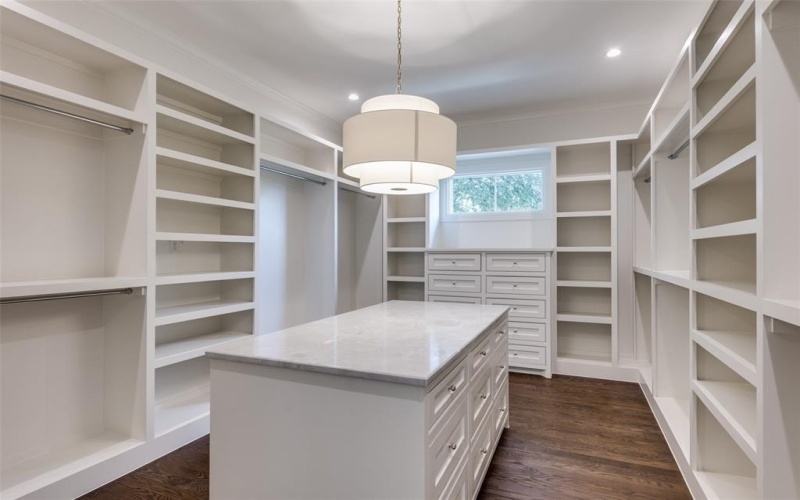 7538 Centenary Avenue, Dallas, TX 75225, 5 Bedrooms Bedrooms, ,6 BathroomsBathrooms,Residential,For Sale,7538 Centenary Avenue,20917687