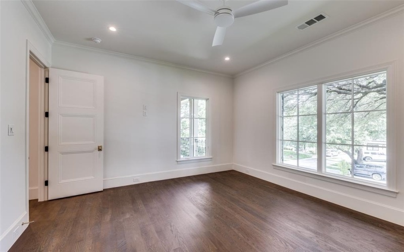 7538 Centenary Avenue, Dallas, TX 75225, 5 Bedrooms Bedrooms, ,6 BathroomsBathrooms,Residential,For Sale,7538 Centenary Avenue,20917687