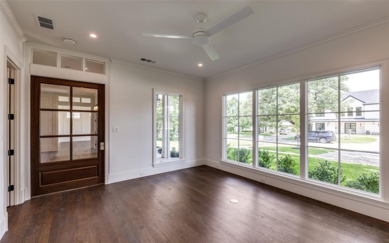 7538 Centenary Avenue, Dallas, TX 75225, 5 Bedrooms Bedrooms, ,6 BathroomsBathrooms,Residential,For Sale,7538 Centenary Avenue,20917687