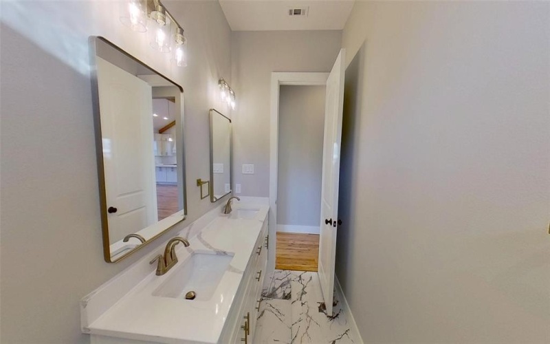 8300 Kelly Lane, Alvarado, TX 76009, 4 Bedrooms Bedrooms, ,2 BathroomsBathrooms,Residential,For Sale,8300 Kelly Lane,20939448