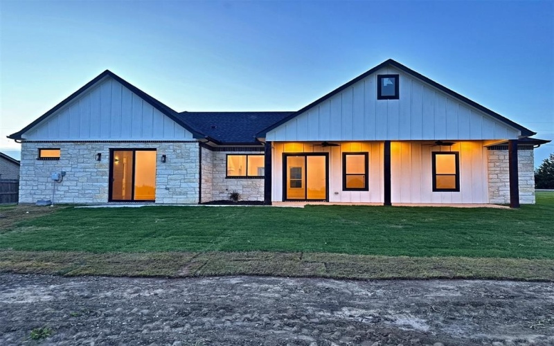 8236 Kelly Lane, Alvarado, TX 76009, 4 Bedrooms Bedrooms, ,2 BathroomsBathrooms,Residential,For Sale,8236 Kelly Lane,20943104