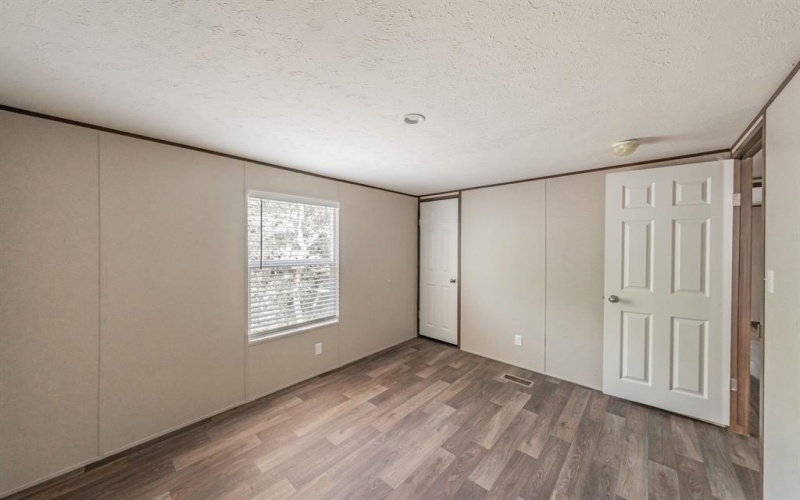 12 Meadow Pond Court, Bridgeport, TX 76426, 3 Habitaciones Habitaciones , ,2 BañosBaños,Residential,En Venta,12 Meadow Pond Court,20955126