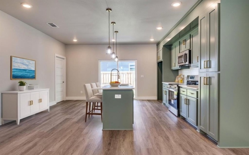 2108 Marshall Street, Greenville, TX 75401, 3 Bedrooms Bedrooms, ,2 BathroomsBathrooms,Residential Lease,For Rent,2108 Marshall Street,20962866