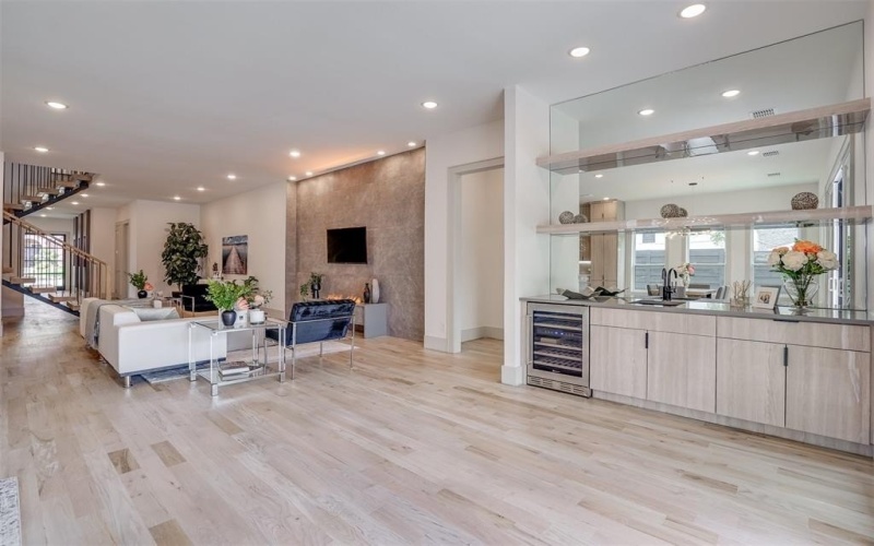 3732 Valley Ridge Road, Dallas, TX 75220, 5 Bedrooms Bedrooms, ,5 BathroomsBathrooms,Residential Lease,For Rent,3732 Valley Ridge Road,20963103