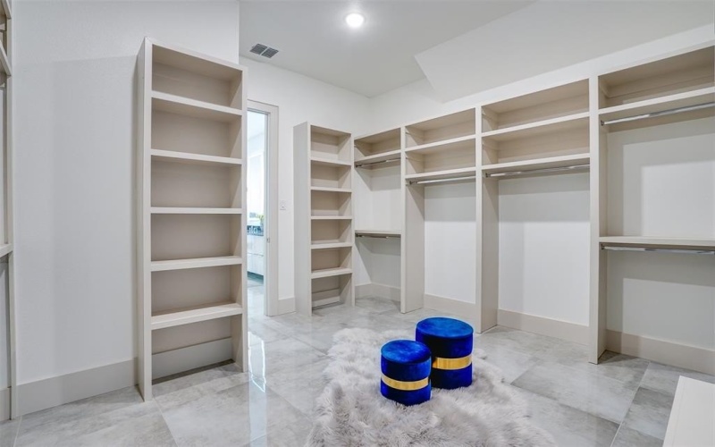 3732 Valley Ridge Road, Dallas, TX 75220, 5 Bedrooms Bedrooms, ,5 BathroomsBathrooms,Residential Lease,For Rent,3732 Valley Ridge Road,20963103