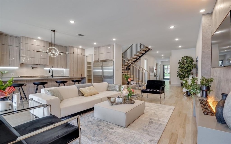 3732 Valley Ridge Road, Dallas, TX 75220, 5 Bedrooms Bedrooms, ,5 BathroomsBathrooms,Residential Lease,For Rent,3732 Valley Ridge Road,20963103