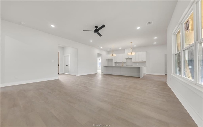 4000 Etonbury Avenue, College Station, TX 77845, 3 Habitaciones Habitaciones , ,3 BañosBaños,Residential,En Venta,4000 Etonbury Avenue,25002457