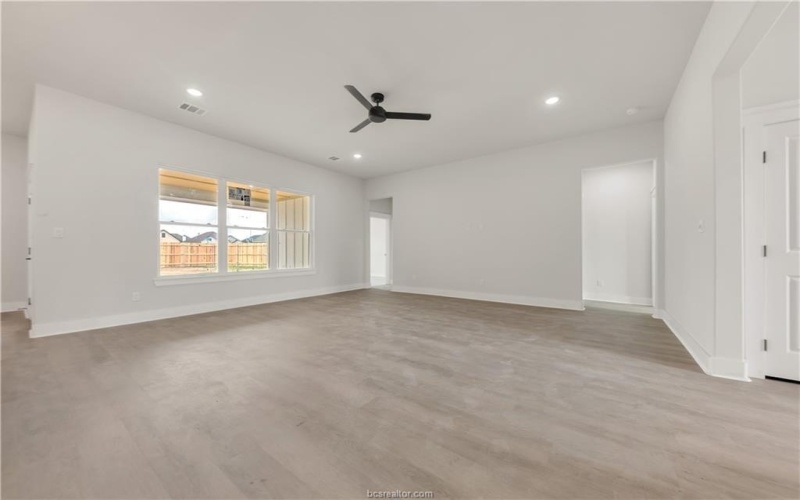 4000 Etonbury Avenue, College Station, TX 77845, 3 Habitaciones Habitaciones , ,3 BañosBaños,Residential,En Venta,4000 Etonbury Avenue,25002457