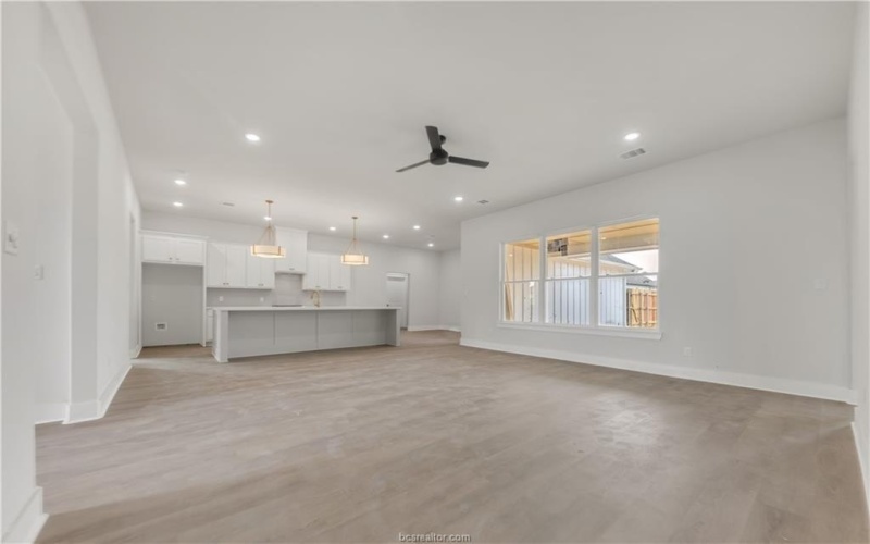 4000 Etonbury Avenue, College Station, TX 77845, 3 Habitaciones Habitaciones , ,3 BañosBaños,Residential,En Venta,4000 Etonbury Avenue,25002457