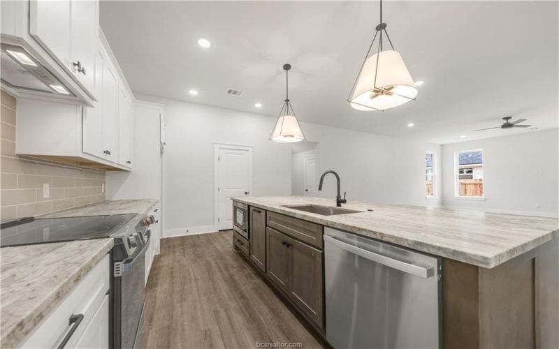 4002 Etonbury Avenue, College Station, TX 77845, 4 Bedrooms Bedrooms, ,3 BathroomsBathrooms,Residential,For Sale,4002 Etonbury Avenue,25002463