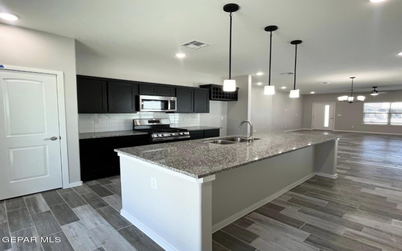 1225 Terry Ponce Place, El Paso, TX 79928, 3 Bedrooms Bedrooms, ,2 BathroomsBathrooms,Residential,For Sale,1225 Terry Ponce Place,924236