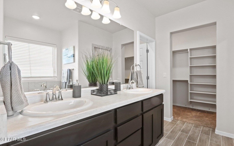 12964 Tatenhill Drive, El Paso, TX 79928, 3 Bedrooms Bedrooms, ,2 BathroomsBathrooms,Residential,For Sale,12964 Tatenhill Drive,924242