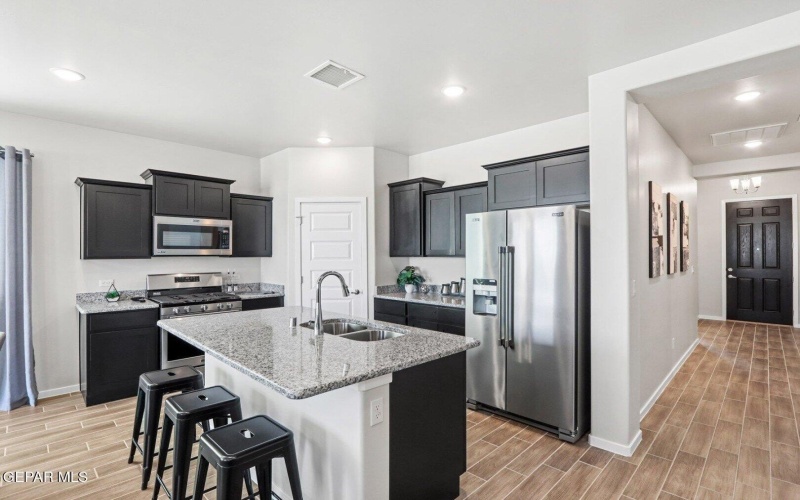 12964 Tatenhill Drive, El Paso, TX 79928, 3 Bedrooms Bedrooms, ,2 BathroomsBathrooms,Residential,For Sale,12964 Tatenhill Drive,924242