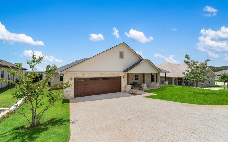 2005 Valencia Dr, Kerrville, TX 78028, 4 Habitaciones Habitaciones , ,2 BañosBaños,Residential,En Venta,2005 Valencia Dr,119494
