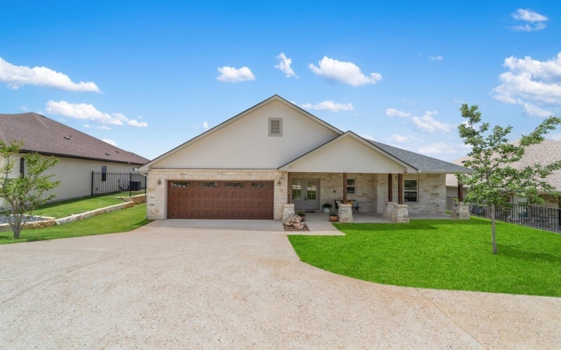 2005 Valencia Dr, Kerrville, TX 78028, 4 Habitaciones Habitaciones , ,2 BañosBaños,Residential,En Venta,2005 Valencia Dr,119494