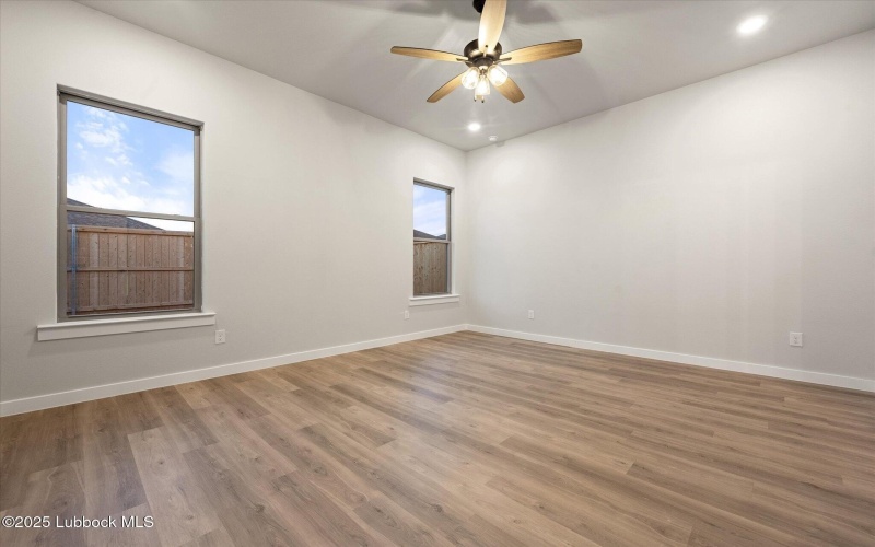 10703 Beaufort Avenue, Lubbock, TX 79424, 4 Habitaciones Habitaciones , ,3 BañosBaños,Residential,En Venta,10703 Beaufort Avenue,202555990