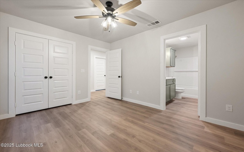 10703 Beaufort Avenue, Lubbock, TX 79424, 4 Habitaciones Habitaciones , ,3 BañosBaños,Residential,En Venta,10703 Beaufort Avenue,202555990