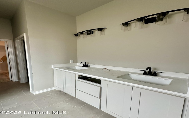 2811 133rd Street, Lubbock, TX 79423, 4 Habitaciones Habitaciones , ,3 BañosBaños,Residential,En Venta,2811 133rd Street,202555999