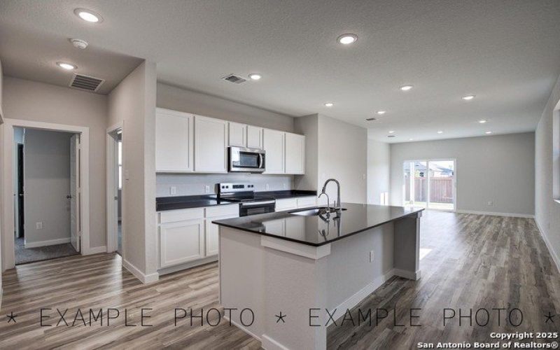 5610 Frederick Bluff, Von Ormy, TX 78073, 3 Habitaciones Habitaciones , ,2 BañosBaños,Residential,En Venta,5610 Frederick Bluff,1874137