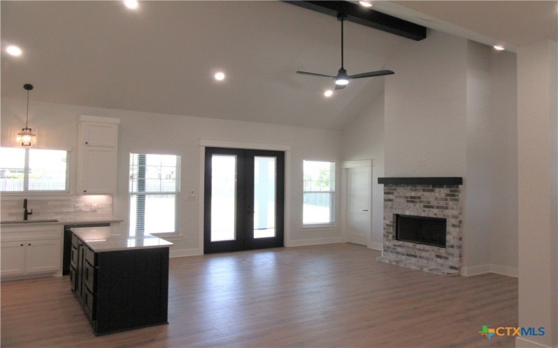 5244 Camargue Drive, Belton, TX 76513, 4 Bedrooms Bedrooms, ,3 BathroomsBathrooms,Residential,For Sale,5244 Camargue Drive,581121