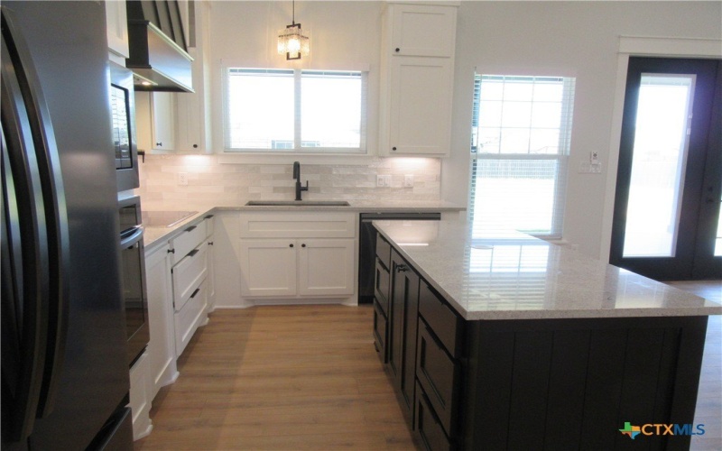 5244 Camargue Drive, Belton, TX 76513, 4 Bedrooms Bedrooms, ,3 BathroomsBathrooms,Residential,For Sale,5244 Camargue Drive,581121