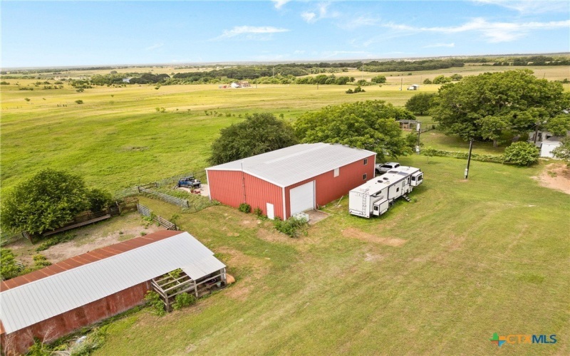 744 E Wiedemann Road, Flatonia, TX 78941, 4 Habitaciones Habitaciones , ,2 BañosBaños,Residential,En Venta,744 E Wiedemann Road,582580