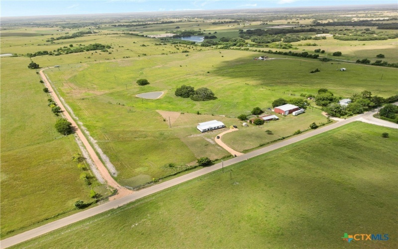 744 E Wiedemann Road, Flatonia, TX 78941, 4 Habitaciones Habitaciones , ,2 BañosBaños,Residential,En Venta,744 E Wiedemann Road,582580