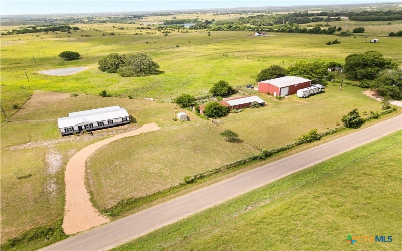 744 E Wiedemann Road, Flatonia, TX 78941, 4 Habitaciones Habitaciones , ,2 BañosBaños,Residential,En Venta,744 E Wiedemann Road,582580