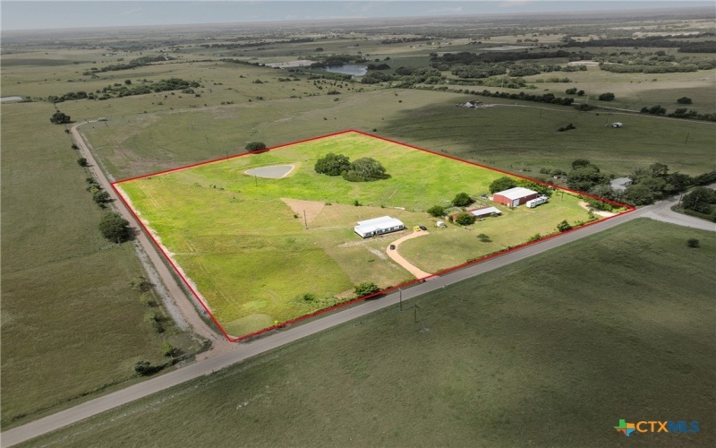 744 E Wiedemann Road, Flatonia, TX 78941, 4 Habitaciones Habitaciones , ,2 BañosBaños,Residential,En Venta,744 E Wiedemann Road,582580