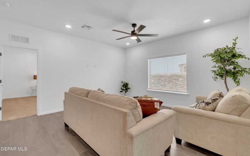 13868 Carolina Ponce Avenue, Horizon City, TX 79928, 4 Bedrooms Bedrooms, ,2 BathroomsBathrooms,Residential,For Sale,13868 Carolina Ponce Avenue,924255