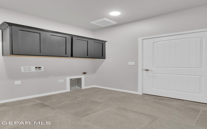 1445 Summer Storm Place, El Paso, TX 79928, 4 Bedrooms Bedrooms, ,2 BathroomsBathrooms,Residential,For Sale,1445 Summer Storm Place,924266