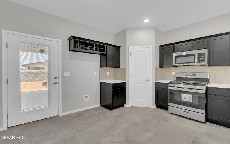 1445 Summer Storm Place, El Paso, TX 79928, 4 Bedrooms Bedrooms, ,2 BathroomsBathrooms,Residential,For Sale,1445 Summer Storm Place,924266