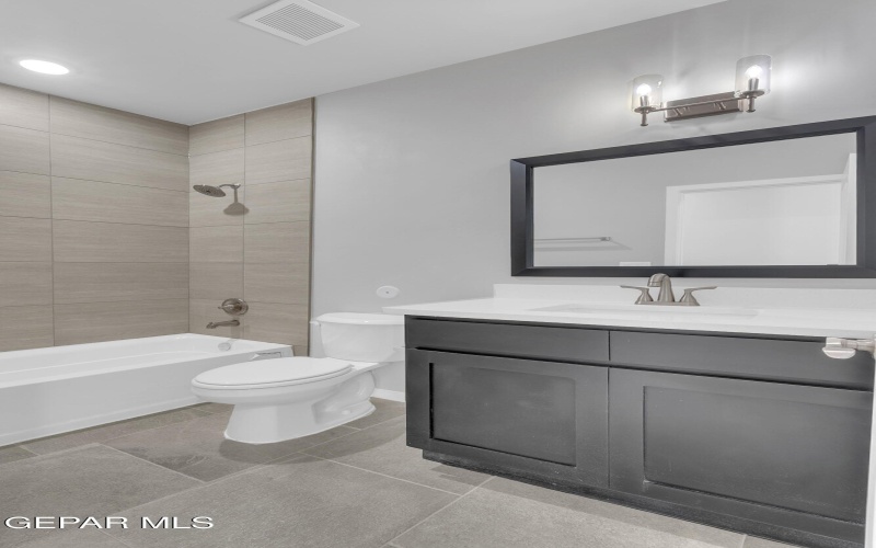 13865 Summer wave Avenue, Horizon City, TX 79928, 3 Habitaciones Habitaciones , ,2 BañosBaños,Residential,En Venta,13865 Summer wave Avenue,924268