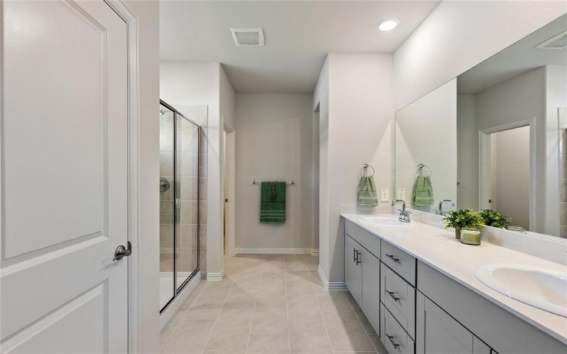 140 Arcane Street, Greenville, TX 75402, 5 Habitaciones Habitaciones , ,3 BañosBaños,Residential,En Venta,140 Arcane Street,20867631