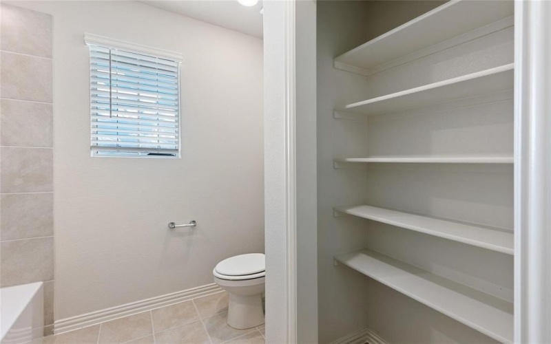 140 Arcane Street, Greenville, TX 75402, 5 Habitaciones Habitaciones , ,3 BañosBaños,Residential,En Venta,140 Arcane Street,20867631