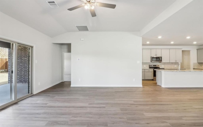 235 Canyon Oaks Drive, Greenville, TX 75402, 4 Habitaciones Habitaciones , ,3 BañosBaños,Residential,En Venta,235 Canyon Oaks Drive,20867643