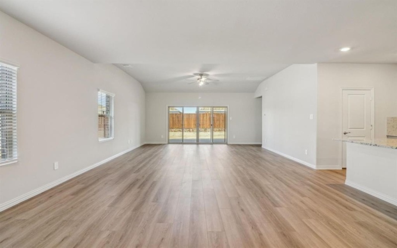 235 Canyon Oaks Drive, Greenville, TX 75402, 4 Habitaciones Habitaciones , ,3 BañosBaños,Residential,En Venta,235 Canyon Oaks Drive,20867643