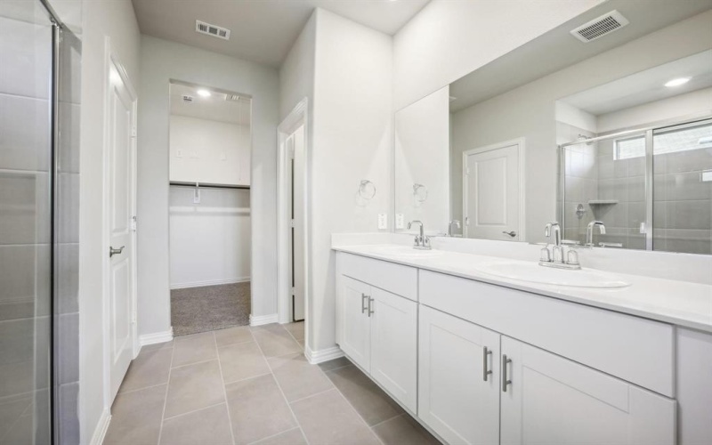 230 Sugarlands Drive, Greenville, TX 75402, 3 Bedrooms Bedrooms, ,2 BathroomsBathrooms,Residential,For Sale,230 Sugarlands Drive,20911765