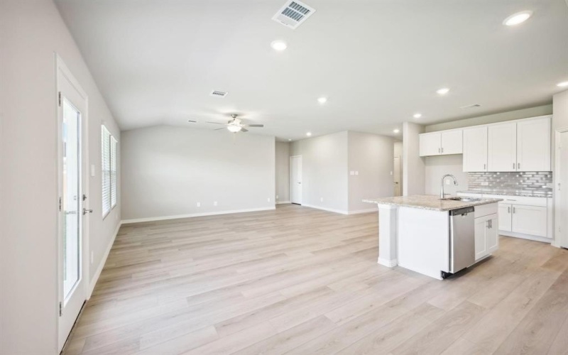 230 Sugarlands Drive, Greenville, TX 75402, 3 Bedrooms Bedrooms, ,2 BathroomsBathrooms,Residential,For Sale,230 Sugarlands Drive,20911765