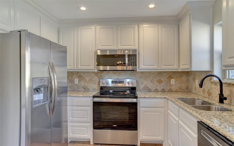 925 N Barrett Avenue, Denison, TX 75020, 3 Habitaciones Habitaciones , ,2 BañosBaños,Residential Lease,En Alquiler,925 N Barrett Avenue,20964272