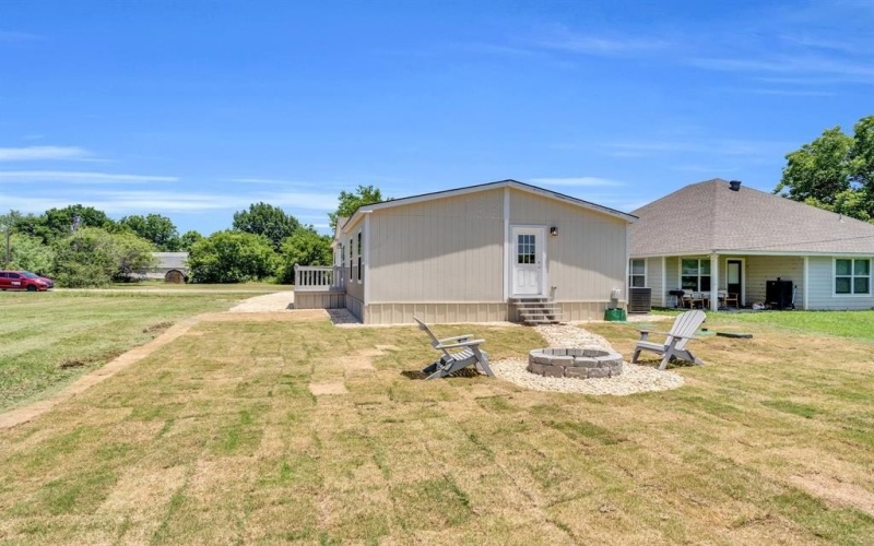 5426 Highview Drive, Granbury, TX 76048, 3 Bedrooms Bedrooms, ,2 BathroomsBathrooms,Residential,For Sale,5426 Highview Drive,20963158