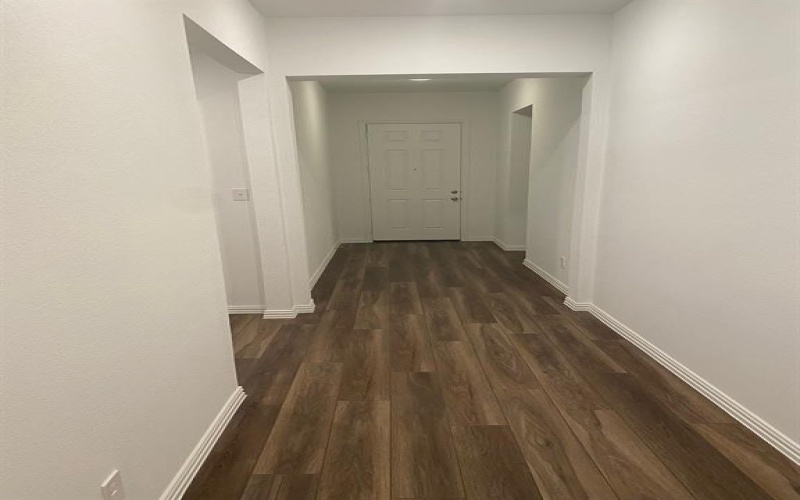 1613 Pine valley Drive, Fort Worth, TX 76052, 4 Bedrooms Bedrooms, ,2 BathroomsBathrooms,Residential Lease,For Rent,1613 Pine valley Drive,20963324