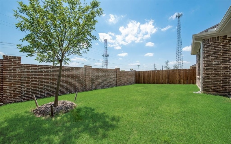 1112 Redcoat Drive, Forney, TX 75126, 4 Bedrooms Bedrooms, ,2 BathroomsBathrooms,Residential,For Sale,1112 Redcoat Drive,20963326