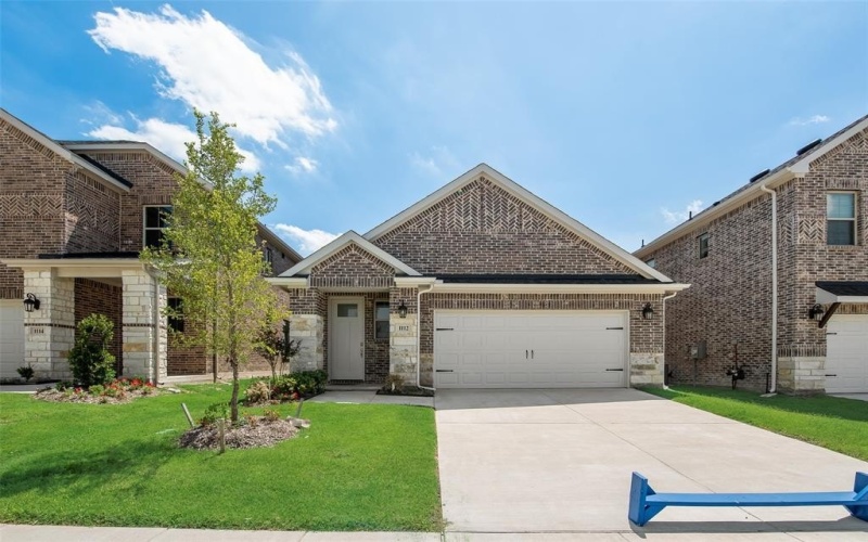1112 Redcoat Drive, Forney, TX 75126, 4 Bedrooms Bedrooms, ,2 BathroomsBathrooms,Residential,For Sale,1112 Redcoat Drive,20963326