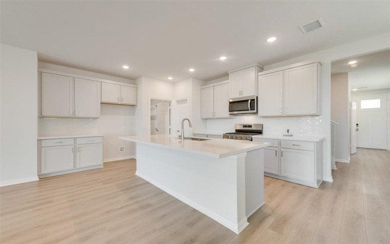 1112 Redcoat Drive, Forney, TX 75126, 4 Bedrooms Bedrooms, ,2 BathroomsBathrooms,Residential,For Sale,1112 Redcoat Drive,20963326