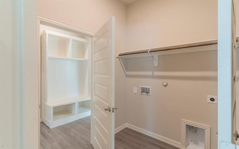 208 Painted Trail, Forney, TX 75126, 5 Habitaciones Habitaciones , ,2 BañosBaños,Residential Lease,En Alquiler,208 Painted Trail,20963491