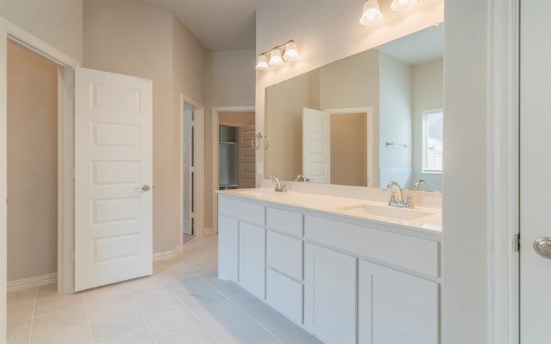 208 Painted Trail, Forney, TX 75126, 5 Habitaciones Habitaciones , ,2 BañosBaños,Residential Lease,En Alquiler,208 Painted Trail,20963491