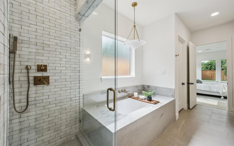 6244 Richmond Avenue, Dallas, TX 75214, 6 Bedrooms Bedrooms, ,7 BathroomsBathrooms,Residential,For Sale,6244 Richmond Avenue,20963672