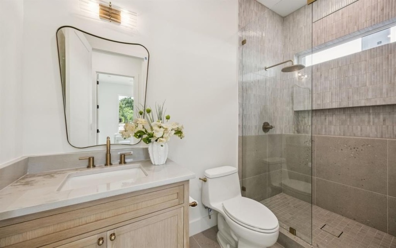 6244 Richmond Avenue, Dallas, TX 75214, 6 Bedrooms Bedrooms, ,7 BathroomsBathrooms,Residential,For Sale,6244 Richmond Avenue,20963672