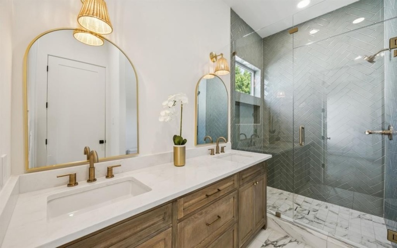 6244 Richmond Avenue, Dallas, TX 75214, 6 Bedrooms Bedrooms, ,7 BathroomsBathrooms,Residential,For Sale,6244 Richmond Avenue,20963672